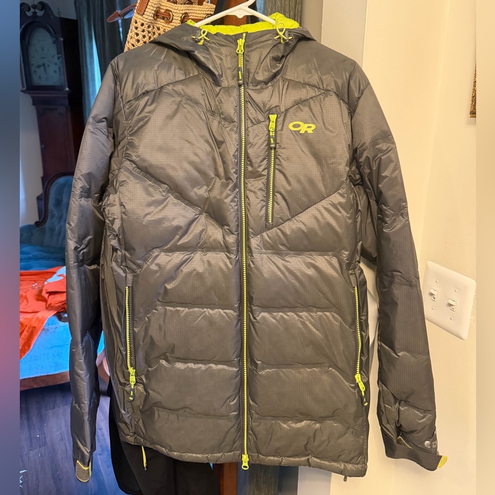 Outdoor research gray waterproof Pertex down. Barely worn